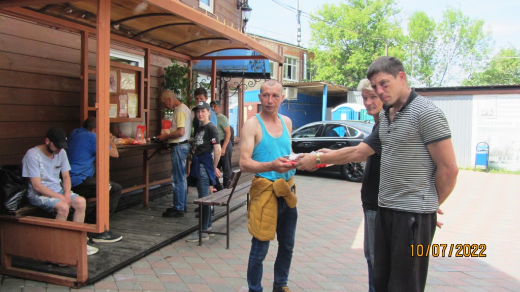 Социальная работа прихода храма Священномученика Серафима, митрополита