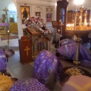 Всенощное бдение в храме священномученика Серафима в Неделю Крестопоклонную, праздник Благовещения Пресвятой Богородицы