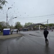 В храме священномученика Серафима прошли миссионерские акции «Подари Пасху» и «Пасхальный диалог».