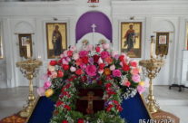 В Неделю Крестопоклонную Богослужение в храме Священномученика Серафима