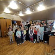 Дети Воскресной школы сщмч. Серафима, поздравили настоятеля храма с Днем Тезоименитства.