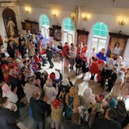 Пасхальный молебен со Святым Причастием для детей и Пасхальный детский праздник в храме священномученика Серафима, митрополита Петроградского в Южном Бутове