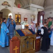 Богослужение в храме священномученика Серафима в праздник явления иконы Пресвятой Богородицы во граде Казани