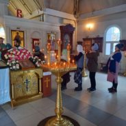 Богослужение в храме священномученика Серафима в четверг седмицы 27-й по Пятидесятнице.