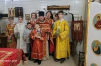 Настоятель храма поздравил с Пасхой алтарников храма, воспитанников Воскресной школы