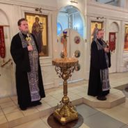 В храме священномученика Серафима, митрополита Петроградского в Южном Бутове была совершена вседневная вечерня с чином прощения