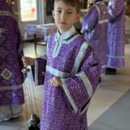 Богослужение в храме священномученика Серафима в день памяти святых мучениц Веры, Надежды, Любови и матери их Софии