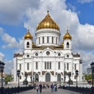 Воспитанники Воскресной школы храма Священномученика Серафима приняли участие в детской Литургия в Храме Христа Спасителя