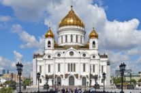 Воспитанники Воскресной школы храма Священномученика Серафима приняли участие в детской Литургия в Храме Христа Спасителя