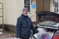 Молодежь храма священномученика Серафима, митрополита Петроградского в Южном Бутове г. Москвы приняла участие в благотворительной акции «Плечом к плечу»