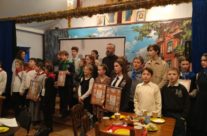 Команда воспитанников Воскресной школы храма Священномученика Серафима приняла участие в Сретенской викторине