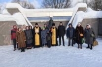 В день Собора Новомучеников и Исповедников Церкви Русской, настоятель, молодежь и прихожане храма священномученика Серафима, митрополита Петроградского посетили Бутовский полигон