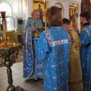 Воскресное богослужение в храме Священномученика Серафима, митрополита Петроградского г. Москвы  в день Рождества Пресвятой Владычицы Богородицы