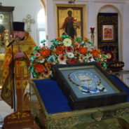 В день памяти святителя Николая Чудотворца и святителя Максима, митрополита Киевского, в храме священномученика Серафима прошло праздничное Богослужение. День тезоименитства и день рождения настоятеля