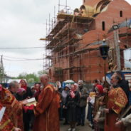 Богослужение в храме Священномученика Серафима в субботу Светлой седмицы