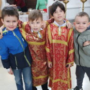 Богослужение в храме Священномученика Серафима в Неделю 5-ю по Пасхе